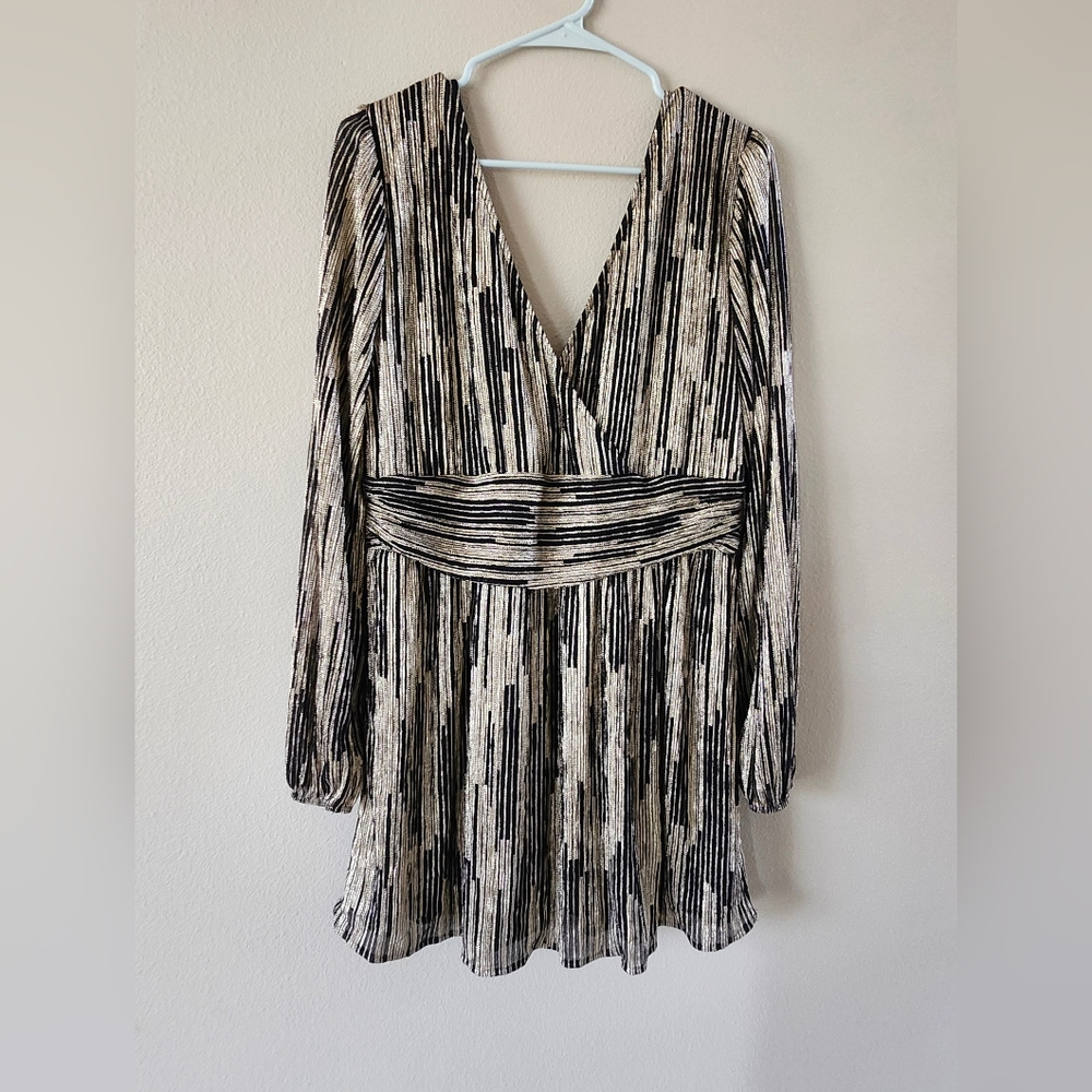 Lilly Pulitzer Riza Romper- Onyx And Gold- Like NEW!